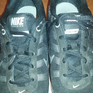 WOMENS NIKE TRAINING TOTAL CORE TR2 BLACK SHOES